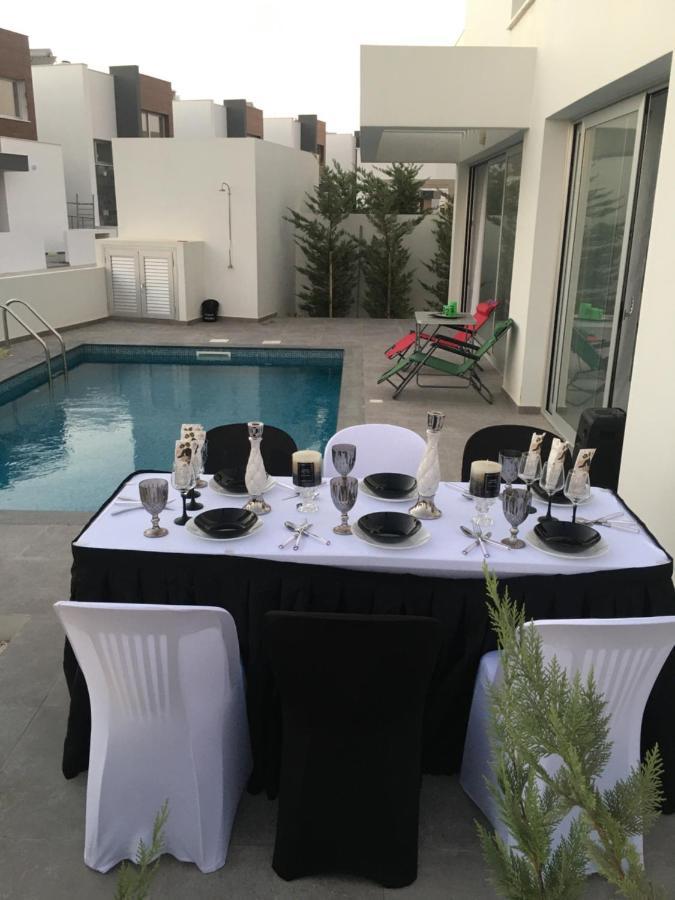 Mobina Villas Larnaca Esterno foto