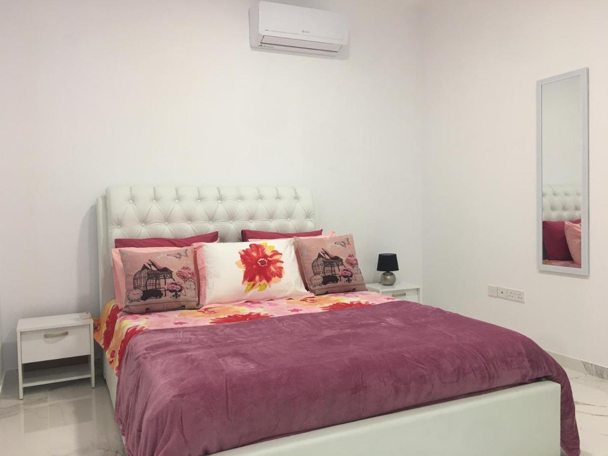 Mobina Villas Larnaca Esterno foto