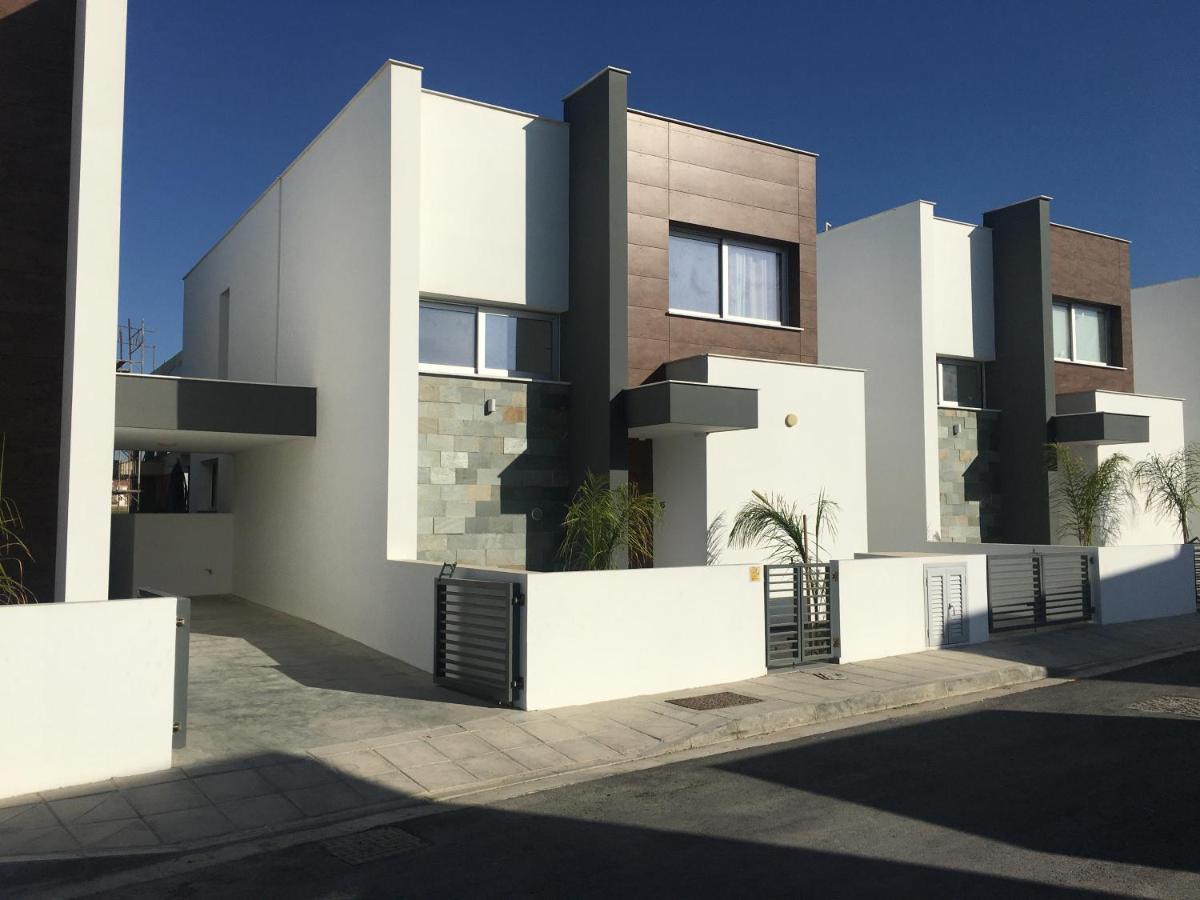 Mobina Villas Larnaca Esterno foto
