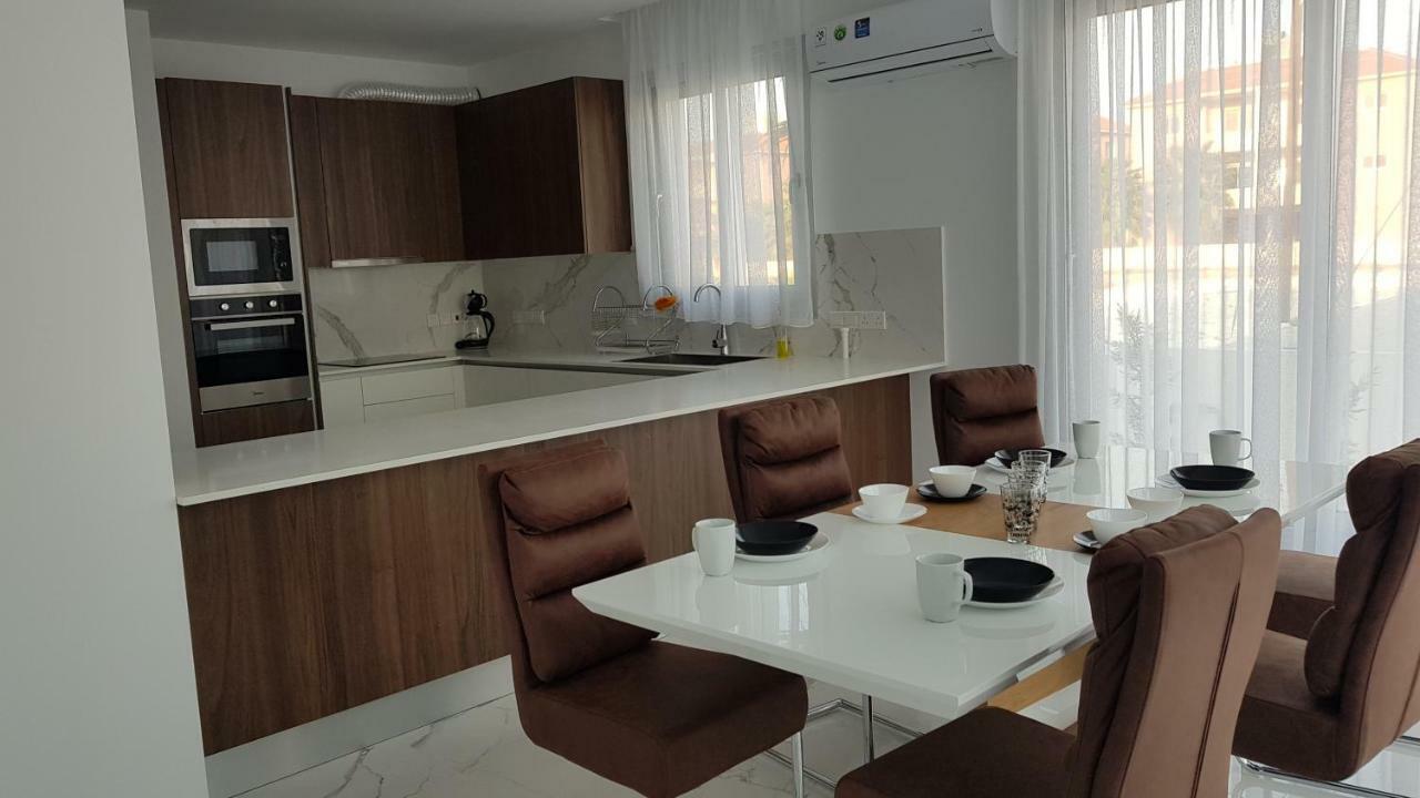 Mobina Villas Larnaca Esterno foto