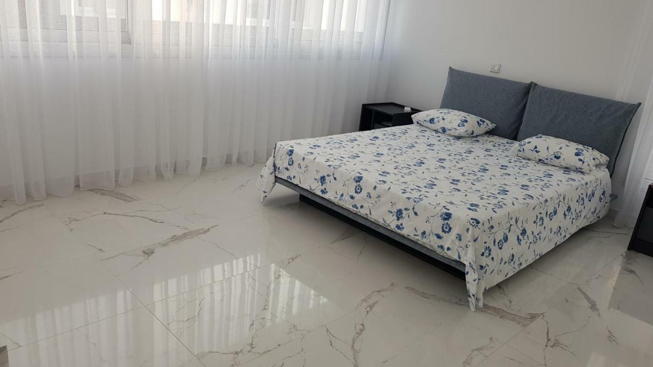 Mobina Villas Larnaca Esterno foto
